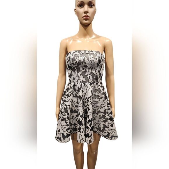 Bebe women's black and white textured sequin fit & flare mini cocktail dress 00 - Picture 2 of 15